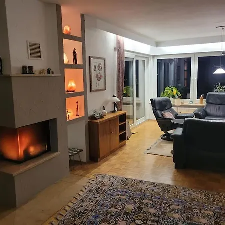 Grosses Haus Mit Garten, Sauna, Fluegel, Kamin Uvm *