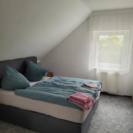 Grosses Haus Mit Garten, Sauna, Fluegel, Kamin Uvm فيلة *